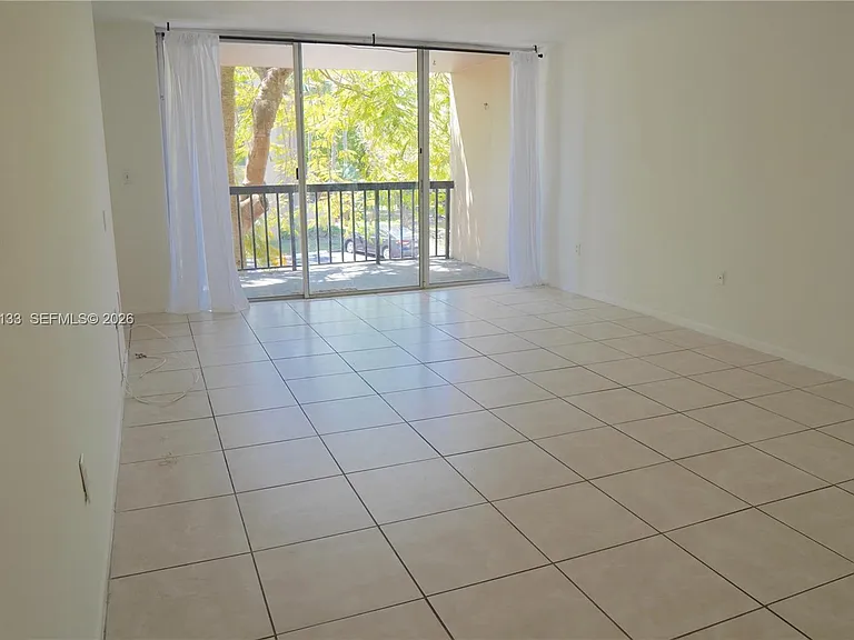 10865 SW 112th Ave #203 — Photo 6