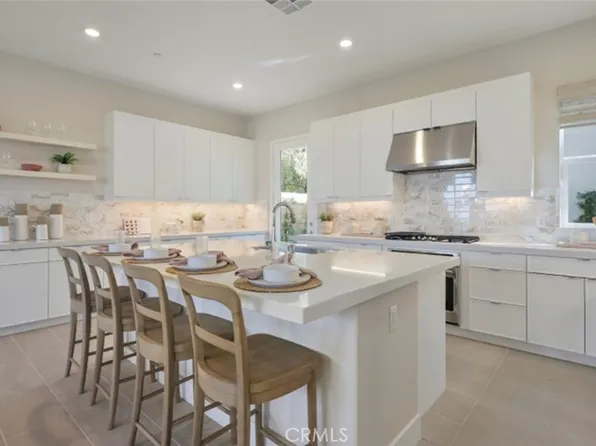 221 Tomcat, Irvine, CA 92618