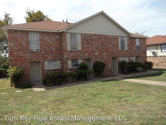 2nd image of 3826 Coates Cir #3826