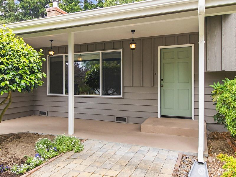 5th image of 530 NE David Drive
