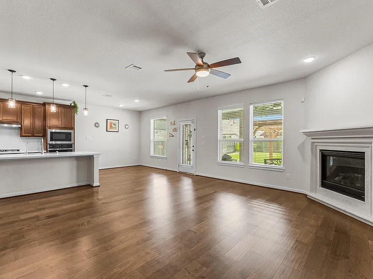 3850 Chapman Bluff Dr — Photo 10