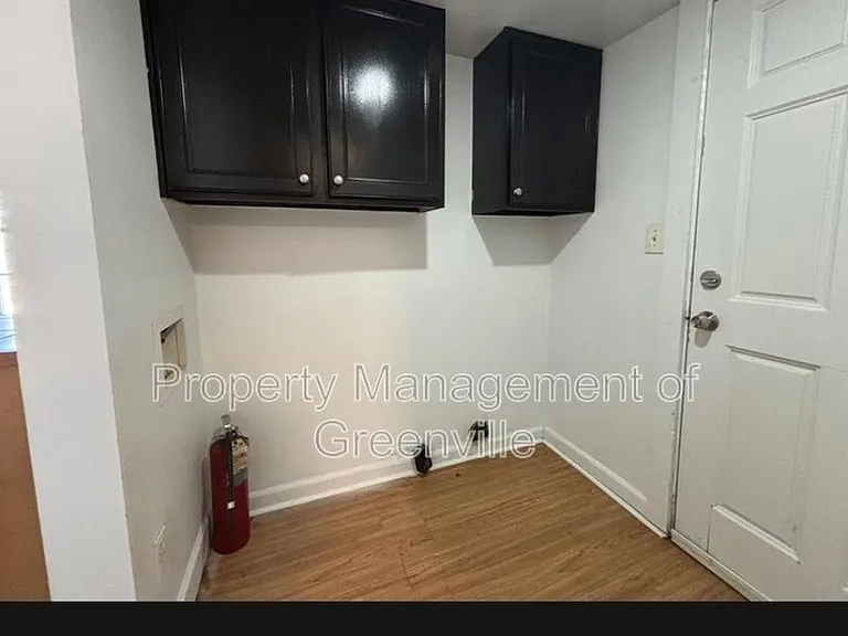 135 D St — Photo 4
