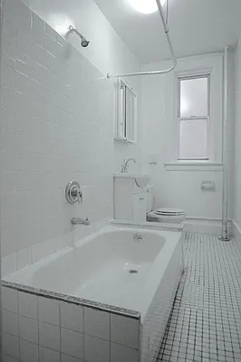 Rented by Bohemia Realty Group | media 16