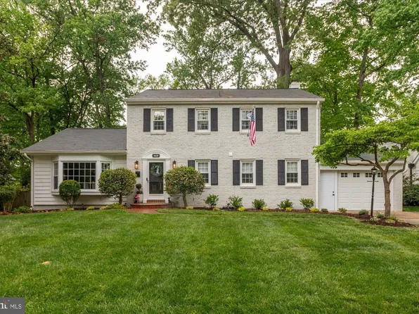 8428 Stable Dr, Alexandria, VA 22308