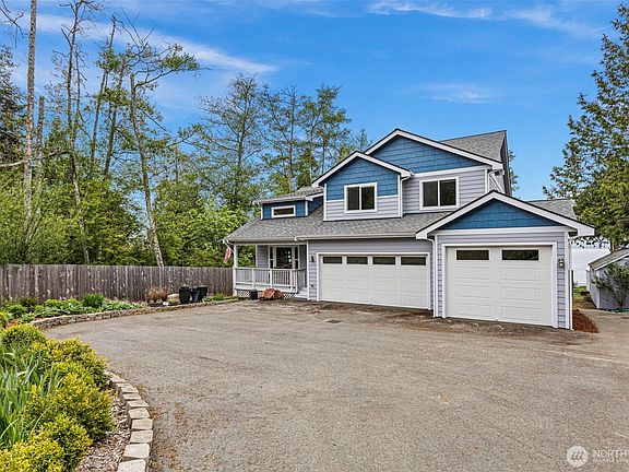 2nd image of 3013 Paradise Bay Road