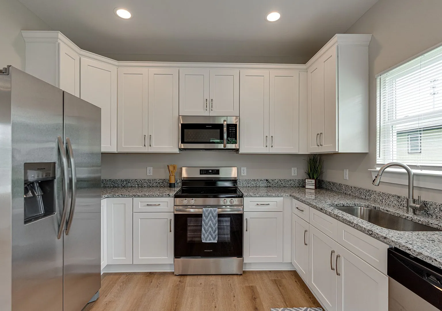 2 Br 1 Ba Adu - New Construction - Downtown Chattanooga — Photo 2