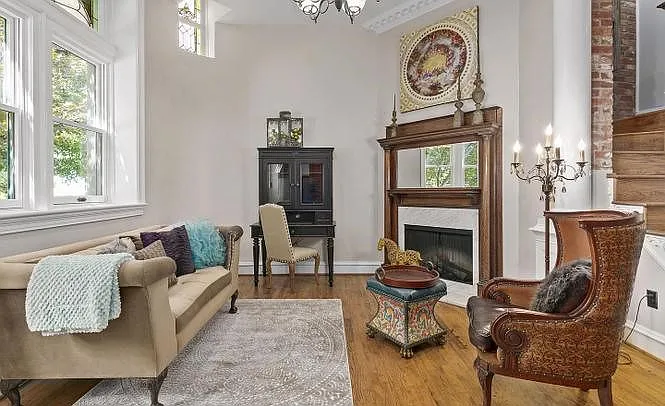 904 D St SE #8