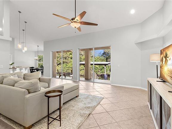4th image of 135 79th Ave NE