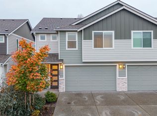 335 SW Ballast Way, Oak Harbor, WA 98277