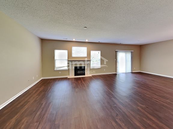 3rd image of 3647 Whistlewood Ln