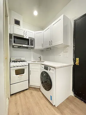 Rented by Corcoran | media 10