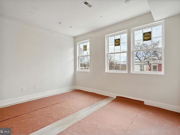5th image of 614 N Union St #B