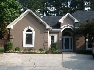 160 Shyrewood Dr, Lawrenceville, GA