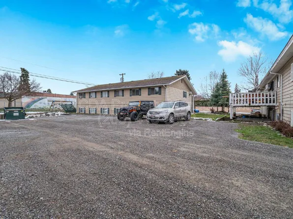 906 N 2nd St, Coeur D Alene, ID 83814