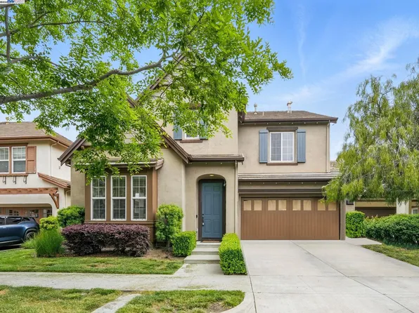 40320 Vivaldi Rose Cmn, Fremont, CA 94538