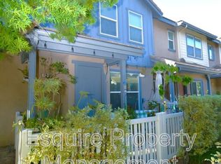 320 Harbor Breeze Dr, Port Hueneme, CA 93041