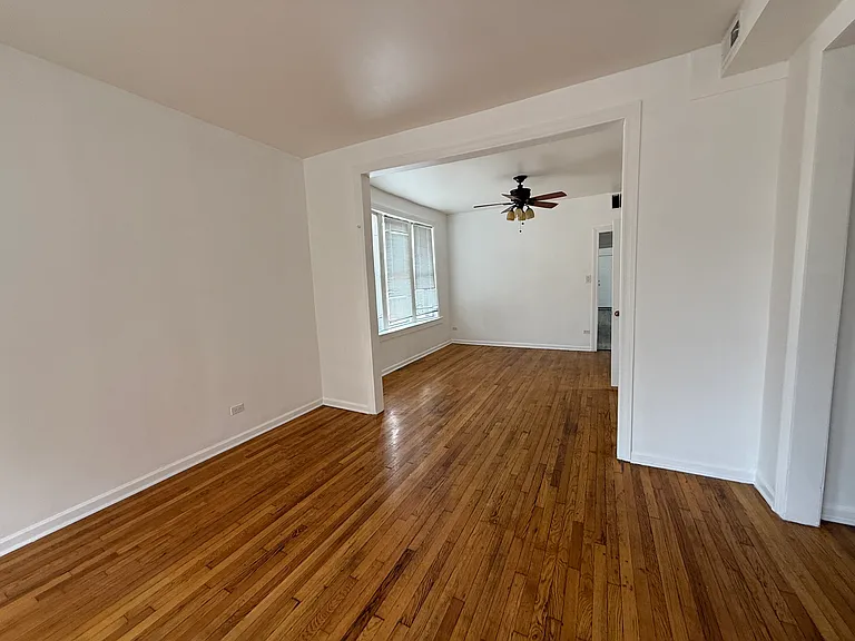 1033 S Oakley Blvd #1-R — Photo 3