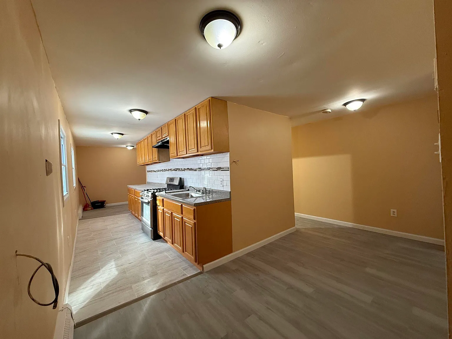 2 bed, 2.0 bath, $1,800 — Photo 3