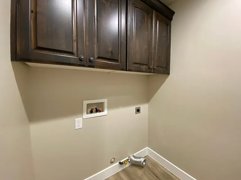 758 N 300 W — Photo 21