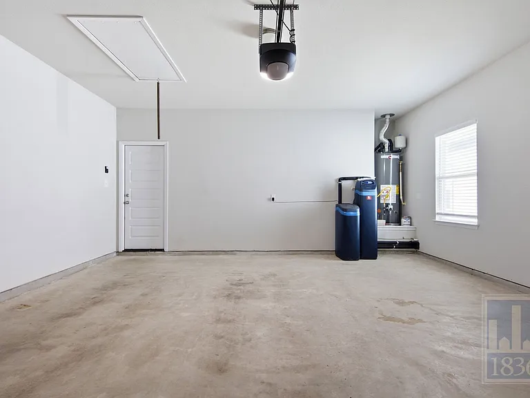 171 Catalina Dr — Photo 18