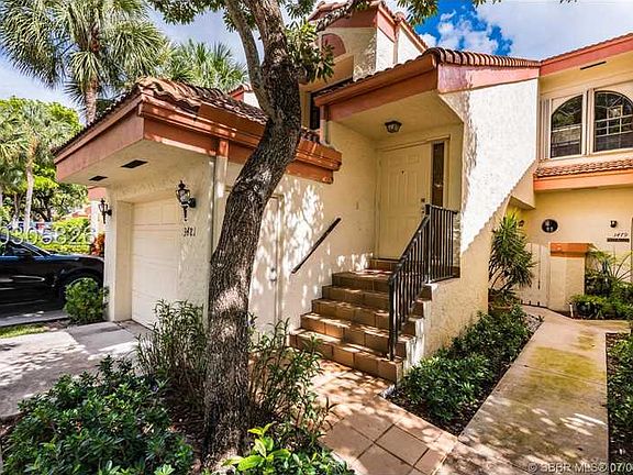 3rd image of 3481 Emerald Oaks Dr #1702