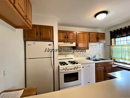 1 bed, 1.0 bath, $2,800 — Photo 3
