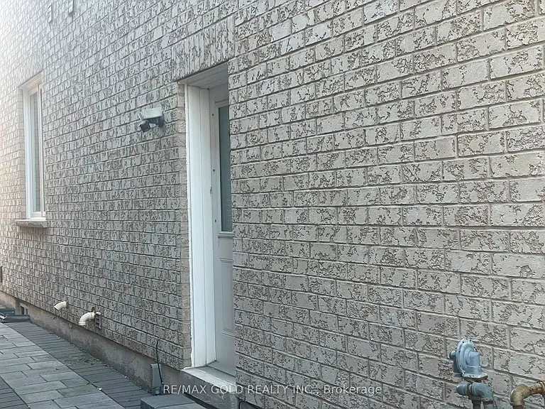 20 Kincaid Ln #BASEMENT — Photo 5