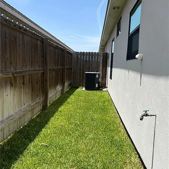 2022 Summerland Ln #1 — Photo 20