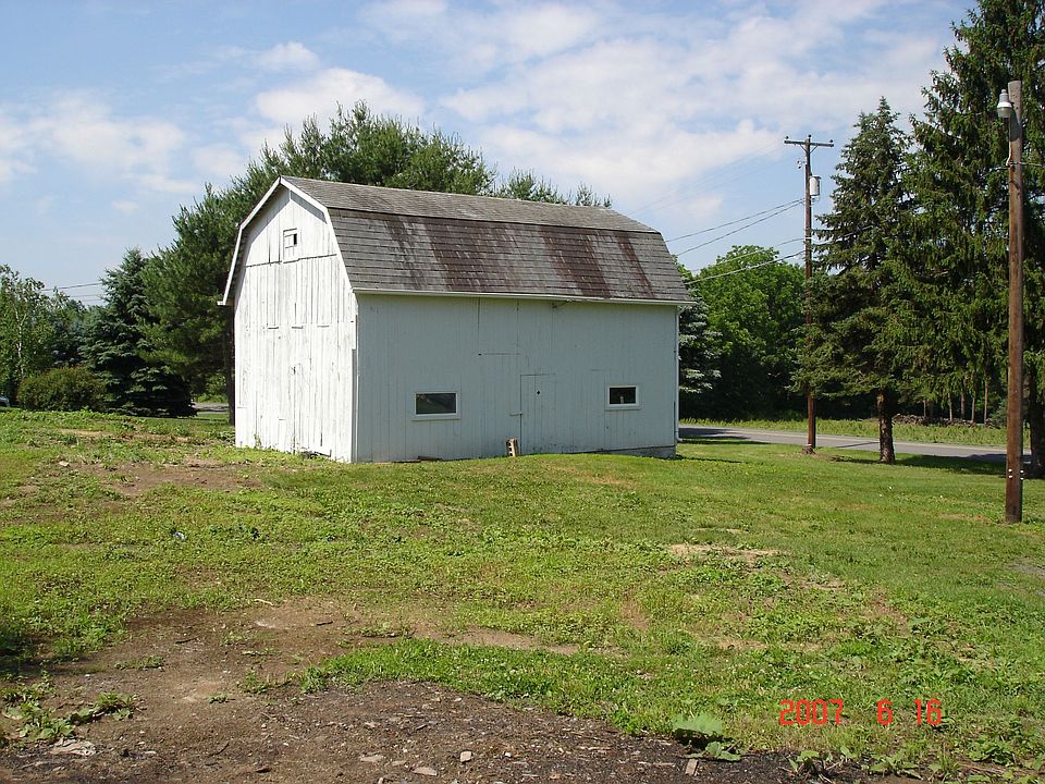 1104 Municipal Rd, Walnutport, PA 18088 Zillow