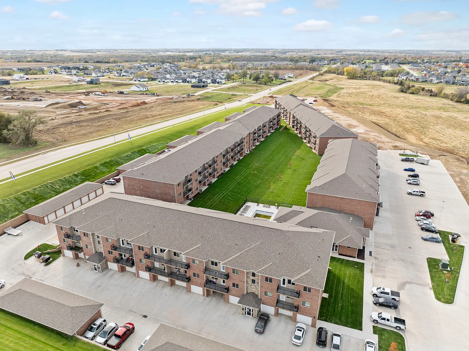 Wilderness Hills South Apartments — Photo 4