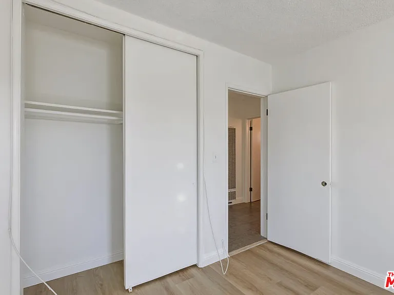 5117 Crenshaw Blvd #7 — Photo 16