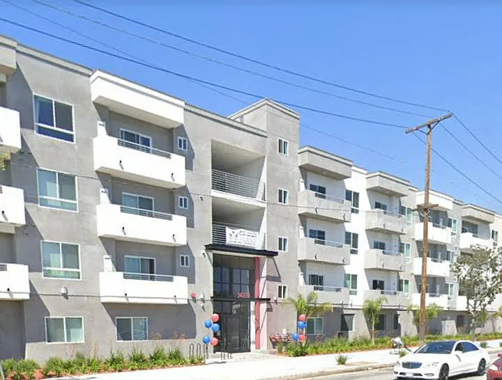 ROSCOE (14333) — Photo 1