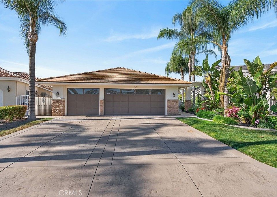 1st image of 30251 Swan Point Dr