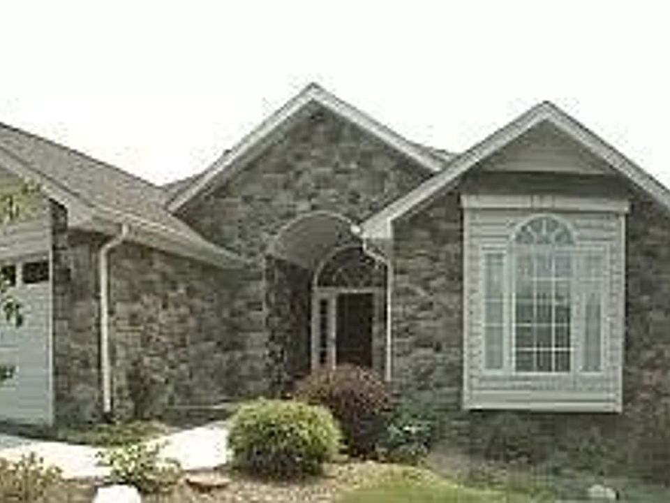 1st image of 1524 Oriole Dr APT 48