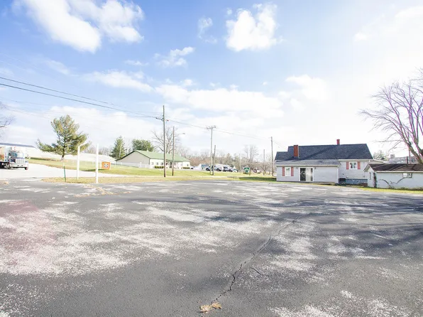 591 W Water St, Flemingsburg, KY 41041