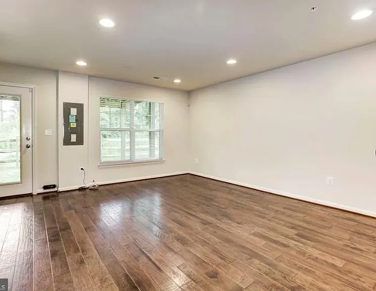 15716 Murphys Tin St — Photo 3