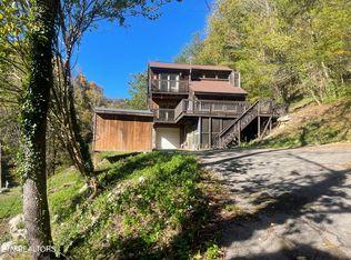 592 Barren Creek Rd, New Tazewell, TN 37825