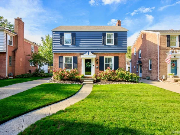 269 Ridgemont Rd, Grosse Pointe Farms, MI 48236