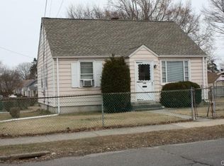 146 Carnegie Ave, Bridgeport, CT 06610