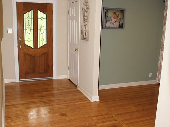 3rd image of 119 Moss Dr