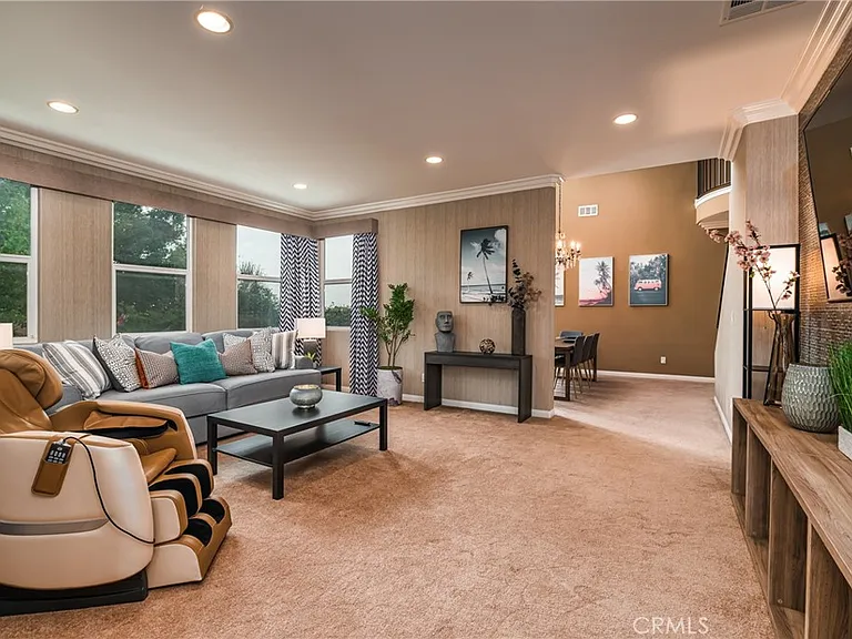 1688 Crest View Pl — Photo 4