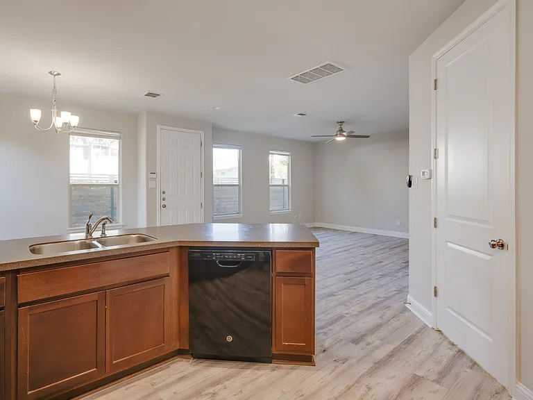 5701 Cougar Dr #A — Photo 12