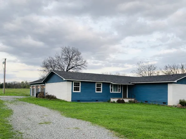 38230 Baker Ln, Wister, OK 74966