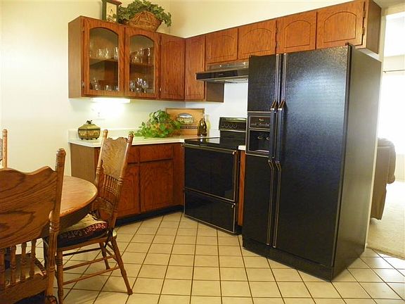 5th image of 820 Diana Pl NE