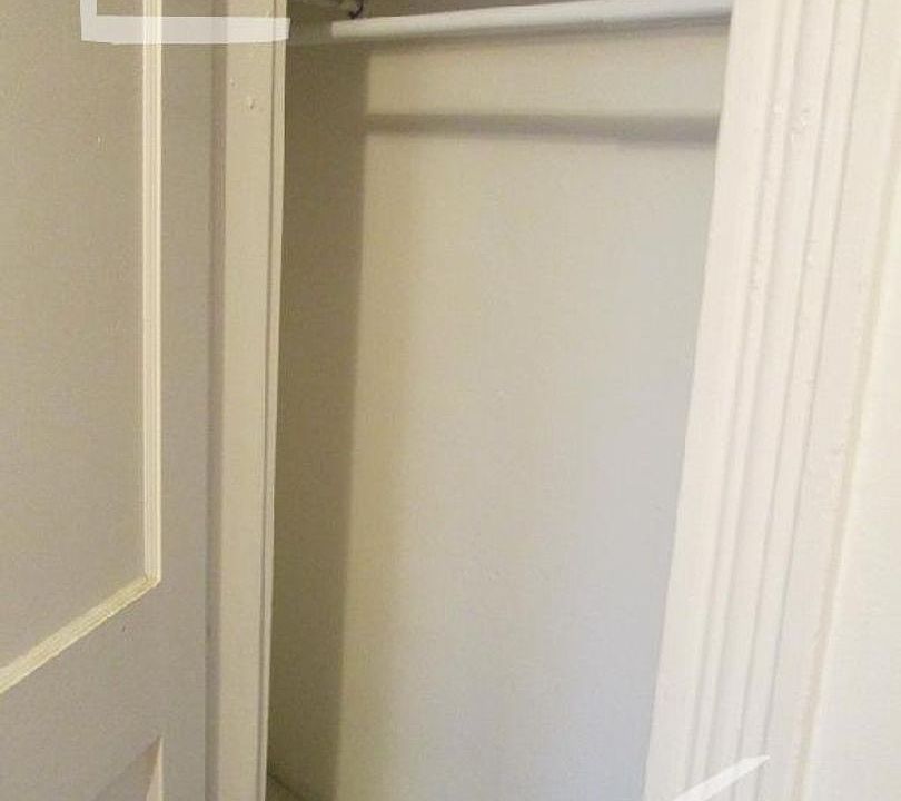 1st image of 31 Mount Hood Rd #9