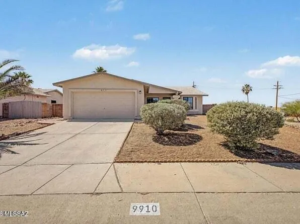 9910 E Gray Hawk Dr, Tucson, AZ 85730