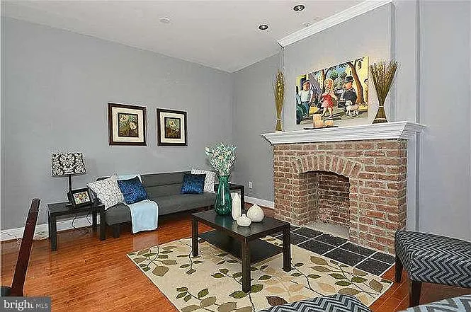 2 bed, 1.5 bath, 1580 sqft, $3,700 — Photo 4