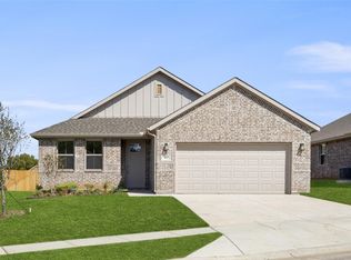 111 Lariat Ln, Valley View, TX 76272