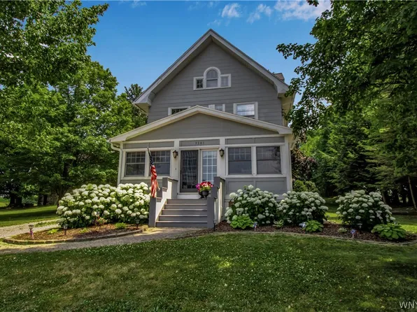 9281 Batavia Stafford Townline Rd, Batavia, NY 14020