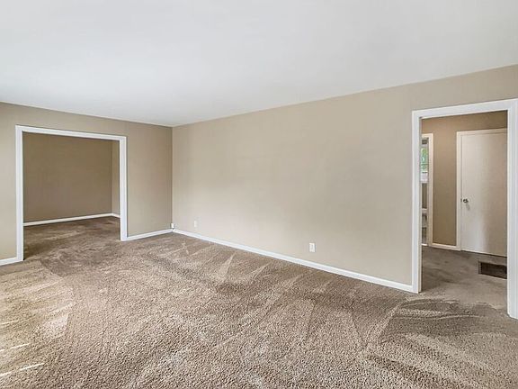 3rd image of 222 30th St E